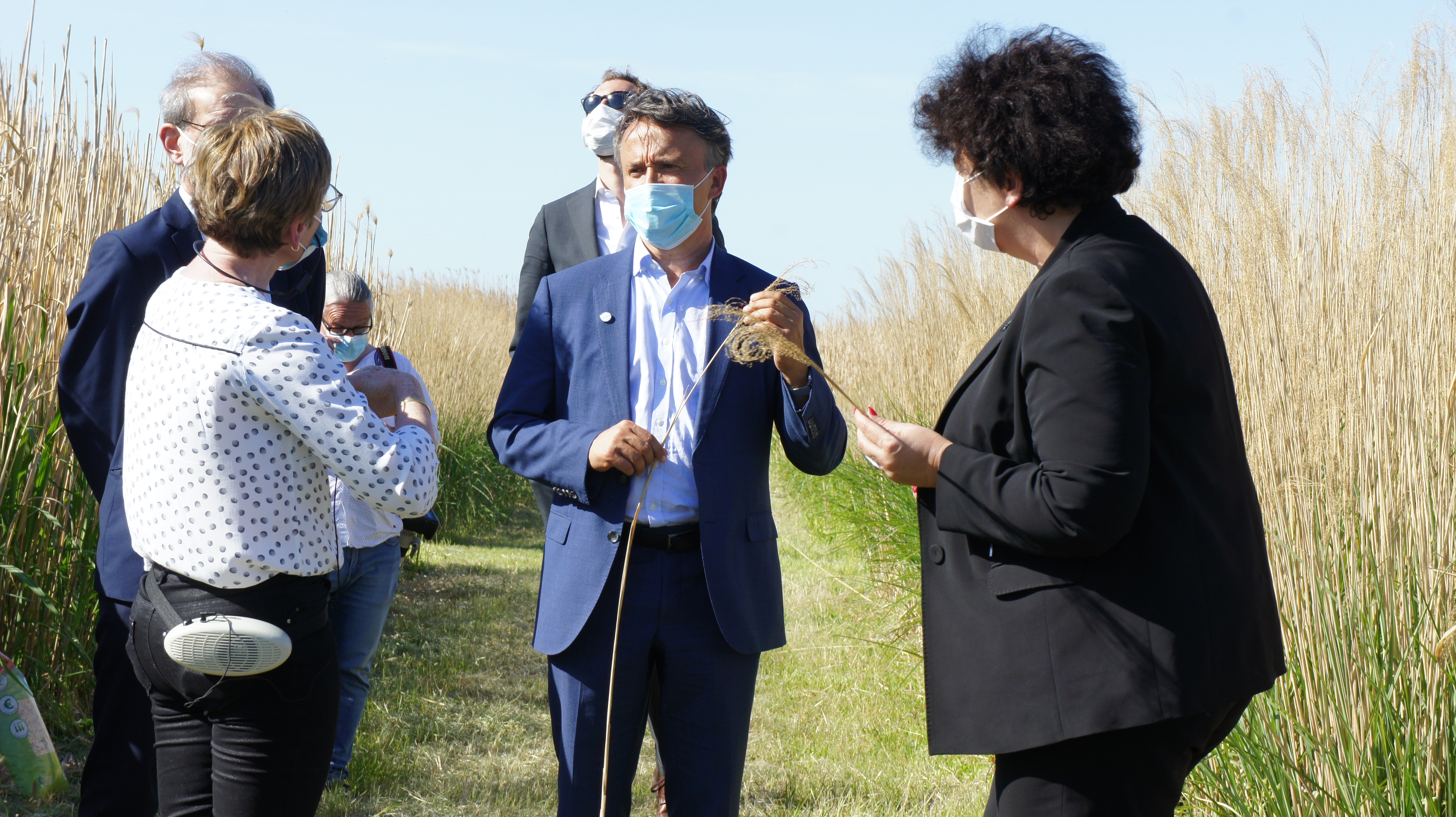 Visite de Frédérique Vidal sur le site INRAE d’Estrées-Mons