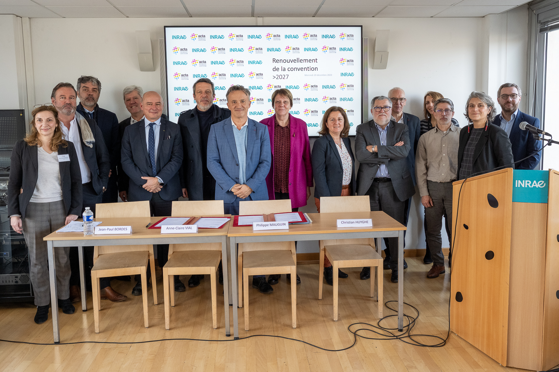 Photo de groupe signature Acta-INRAE