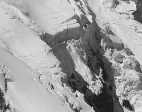 Évolution des séracs du glacier de Taconnaz entre le 9 et le 13 août 2010