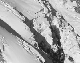 Évolution des séracs du glacier de Taconnaz entre le 9 et le 13 août 2010