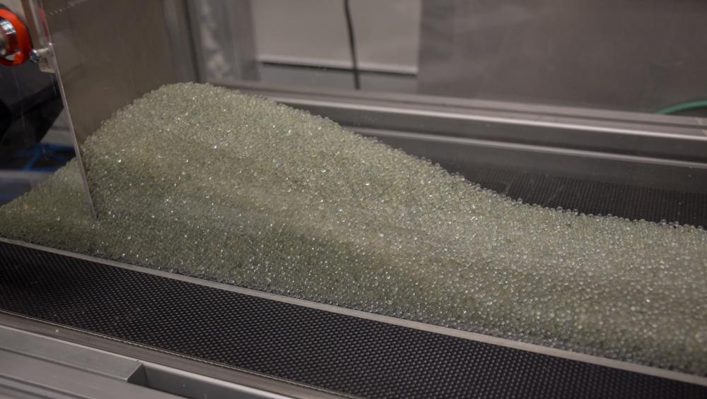 Expérience en laboratoire avec des billes de verres