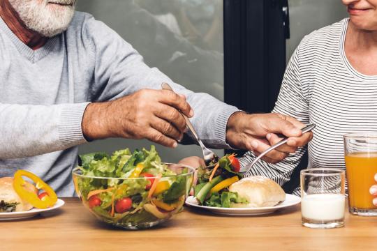 5 idées reçues sur l’alimentation des seniors