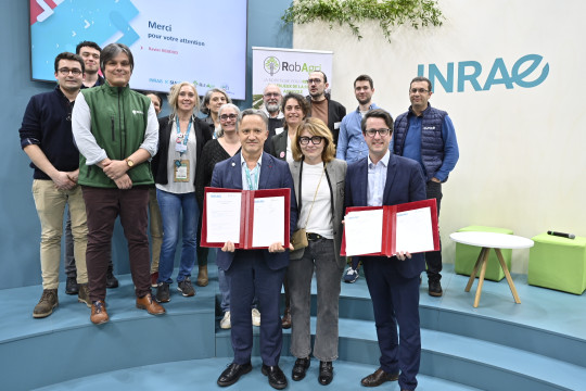 Robotique agricole : INRAE et RobAgri structurent un partenariat stratégique pour accélérer l’innovation