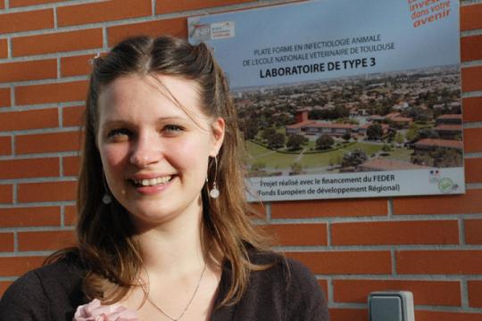 illustration Charlotte Foret-Lucas, la virologie dans le sang